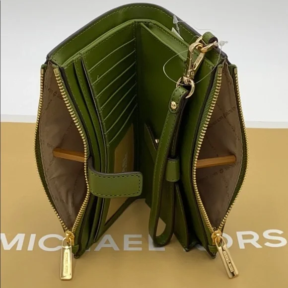 MICHAEL KORS LARGE DOUBLE ZIP WRISTLET EVERGREEN - Picture 6 of 16